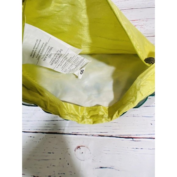 Pier 1 Embroidered Throw Pillow Cover Pillowcase Sham Bright Green 18" x 18" - Picture 10 of 10